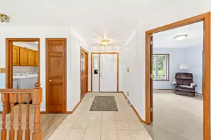 N58W24835 Cardinal Ct, Sussex, WI 53089 - Photo 5