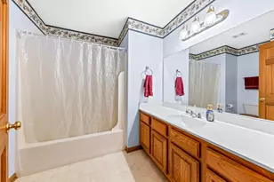 N58W24835 Cardinal Ct, Sussex, WI 53089 - Photo 17