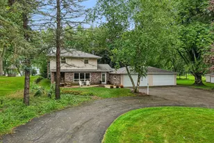 121 Saeger Ave, Oconomowoc, WI 53066 - Photo 1