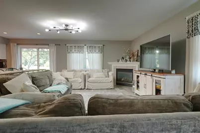 1166  Yosemite Rd, Oconomowoc, WI 53066 - Photo 5