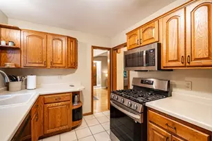 2416 S 79th St, West Allis, WI 53219 - Photo 7