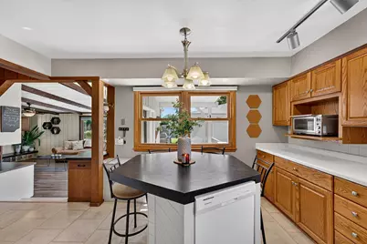 1303 N 27th St, Sheboygan, WI 53081 - Photo 15