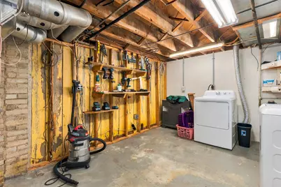 1134  Windiate St, Manitowoc, WI 54220 - Photo 25