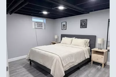 565 W Rogers St, Milwaukee, WI 53204 - Photo 9