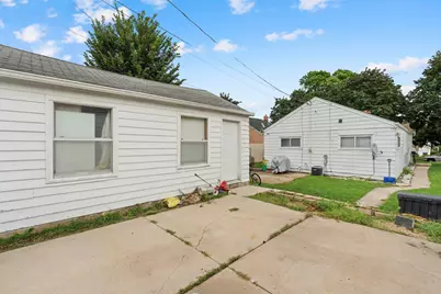 2709 S 47th St, Milwaukee, WI 53219 - Photo 31