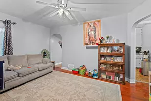 2709 S 47th St, Milwaukee, WI 53219 - Photo 7