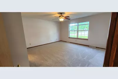 1132  Eastbrook Dr, Burlington, WI 53105 - Photo 15