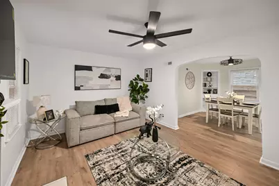 2421 W Hampton Ave, Milwaukee, WI 53209 - Photo 3