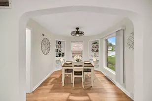 2421 W Hampton Ave, Milwaukee, WI 53209 - Photo 9