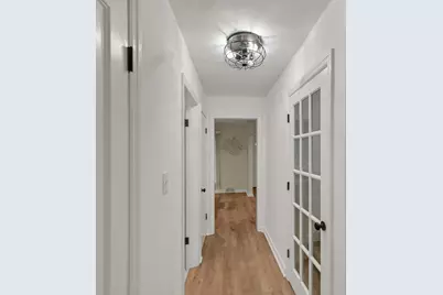 2421 W Hampton Ave, Milwaukee, WI 53209 - Photo 11