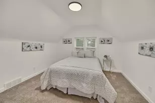 2421 W Hampton Ave, Milwaukee, WI 53209 - Photo 21
