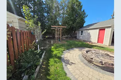 1226 S 32nd St, Manitowoc, WI 54220 - Photo 19