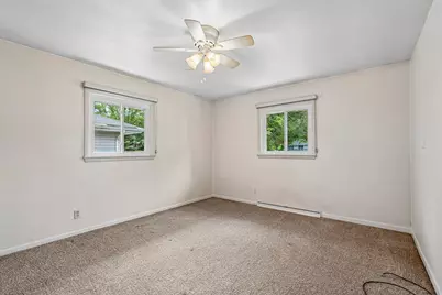 W170N9364  Woodlawn Dr, Menomonee Falls, WI 53051 - Photo 11