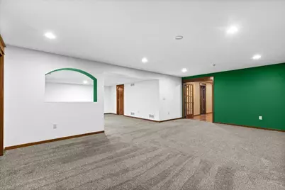 453  Western Ct, West Bend, WI 53095 - Photo 35