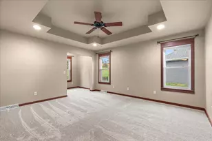 453 Western Ct, West Bend, WI 53095 - Photo 17