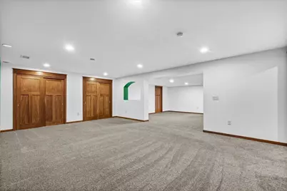 453  Western Ct, West Bend, WI 53095 - Photo 33