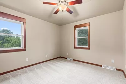 453  Western Ct, West Bend, WI 53095 - Photo 27