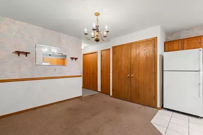 621  Barrington Ct #D, West Bend, WI 53095 - Photo 11