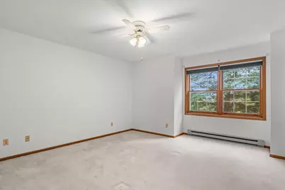 621  Barrington Ct #D, West Bend, WI 53095 - Photo 13