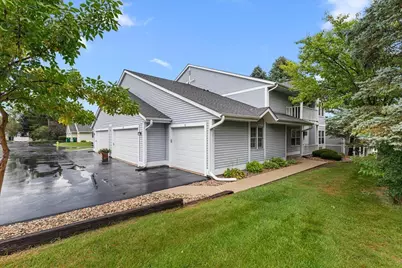 621  Barrington Ct #D, West Bend, WI 53095 - Photo 21