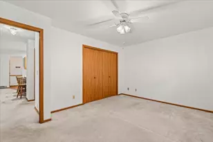 621 Barrington Ct, West Bend, WI 53095 - Photo 17