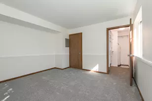 N110W16936 Ashbury Cir, Germantown, WI 53022 - Photo 21