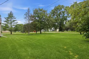240 Prospect Dr, Brookfield, WI 53005 - Photo 29