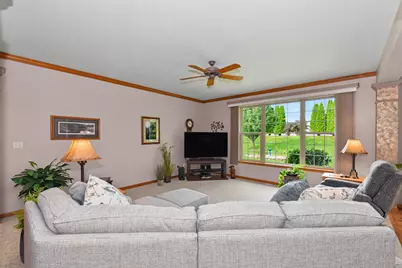616  Arlington Way, Watertown, WI 53094 - Photo 5