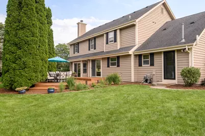 N102W15128  Raintree Ct, Germantown, WI 53022 - Photo 3