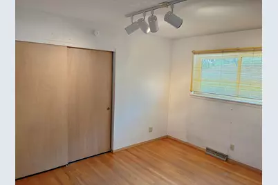 6500 N 60th St, Milwaukee, WI 53223 - Photo 15
