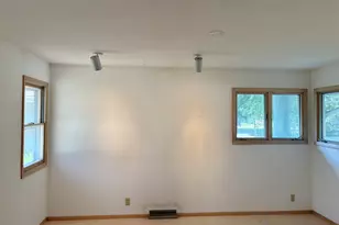 6500 N 60th St, Milwaukee, WI 53223 - Photo 11