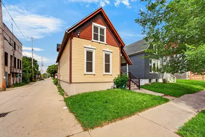 216 W Center St, Milwaukee, WI 53212 - Photo 1