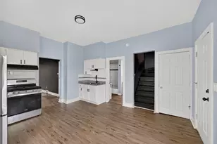 216 W Center St, Milwaukee, WI 53212 - Photo 13