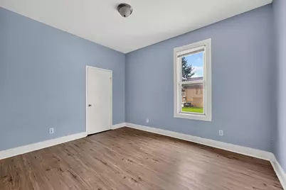 216 W Center St, Milwaukee, WI 53212 - Photo 9