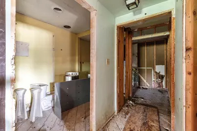 7424 N 60th St, Milwaukee, WI 53223 - Photo 5