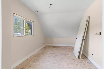 7424 N 60th St, Milwaukee, WI 53223 - Photo 13