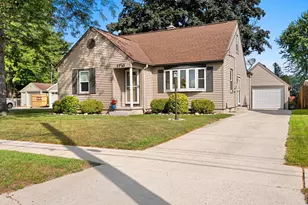 1710 Viebahn St, Manitowoc, WI 54220 - Photo 59