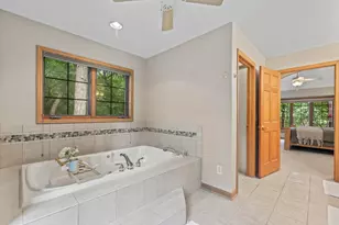 3515 Broken Bow Tr, Delafield, WI 53018 - Photo 9