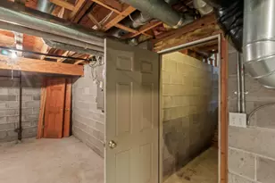 3515 Broken Bow Tr, Delafield, WI 53018 - Photo 25
