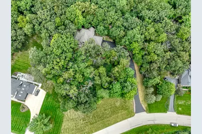 3515  Broken Bow Trl, Delafield, WI 53018 - Photo 27