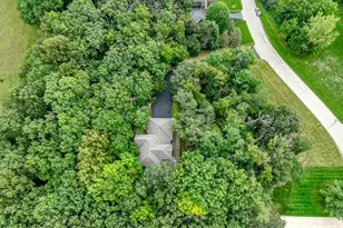 3515 Broken Bow Tr, Delafield, WI 53018 - Photo 53