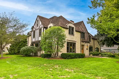 660  Honey Creek Pkwy, Wauwatosa, WI 53213 - Photo 55