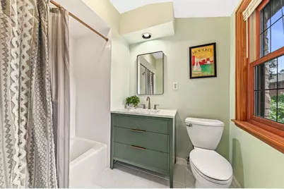 660  Honey Creek Pkwy, Wauwatosa, WI 53213 - Photo 29