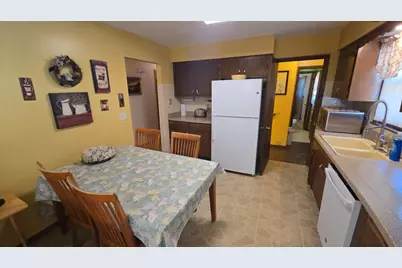 7017 N 85th St, Milwaukee, WI 53224 - Photo 7