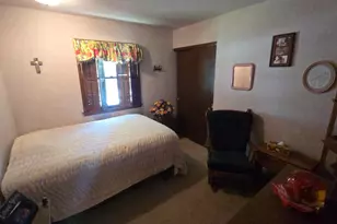 7017 N 85th St, Milwaukee, WI 53224 - Photo 13