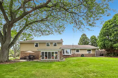 3322 S 121st St, West Allis, WI 53227 - Photo 63