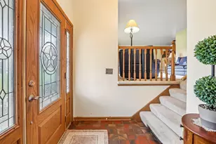3322 S 121st St, West Allis, WI 53227 - Photo 5