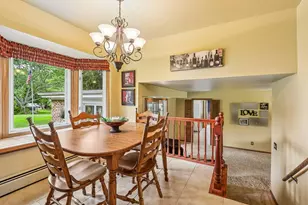 3322 S 121st St, West Allis, WI 53227 - Photo 15