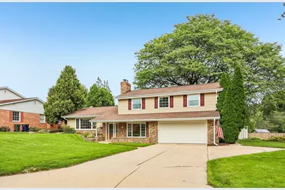 3322 S 121st St, West Allis, WI 53227 - Photo 73