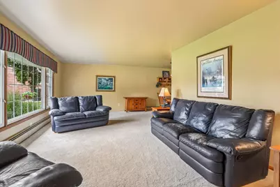 3322 S 121st St, West Allis, WI 53227 - Photo 21